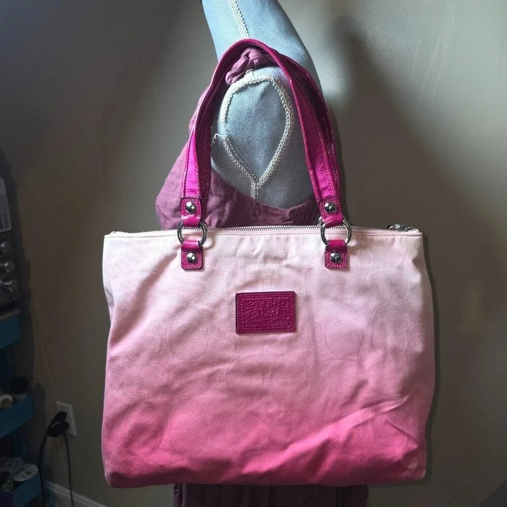 RARE Coach POPPY OMBRÉ Pink‎ Floral Tote with 3 large poppy charms